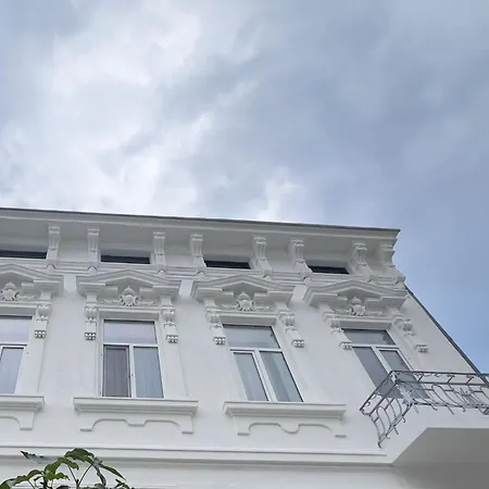 Casa Minimalista Constanţa