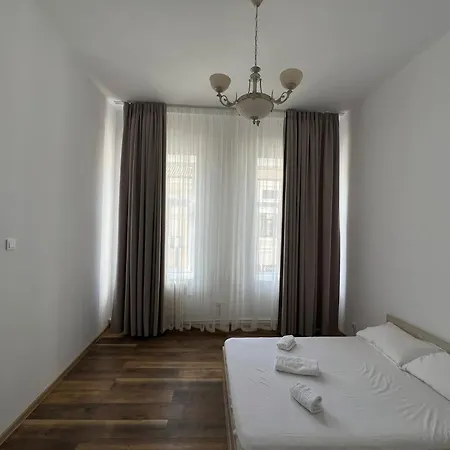 Casa Minimalista 2 Bedroom With Balcony Near Constanţa