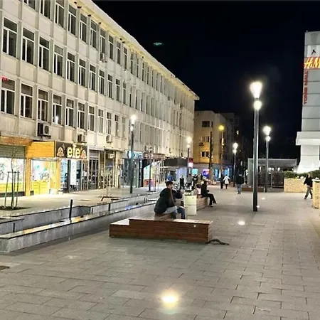 Casa Minimalista 2 Bedroom With Balcony Near Appartement