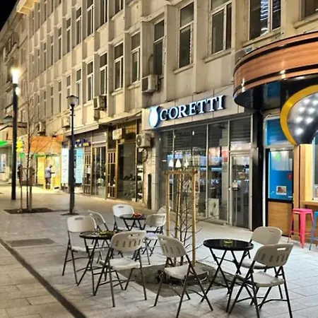 Casa Minimalista 2 Bedroom With Balcony Near