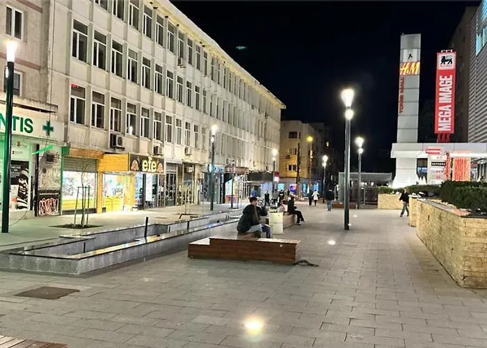 Casa Minimalista 2 Bedroom With Balcony Near Appartement